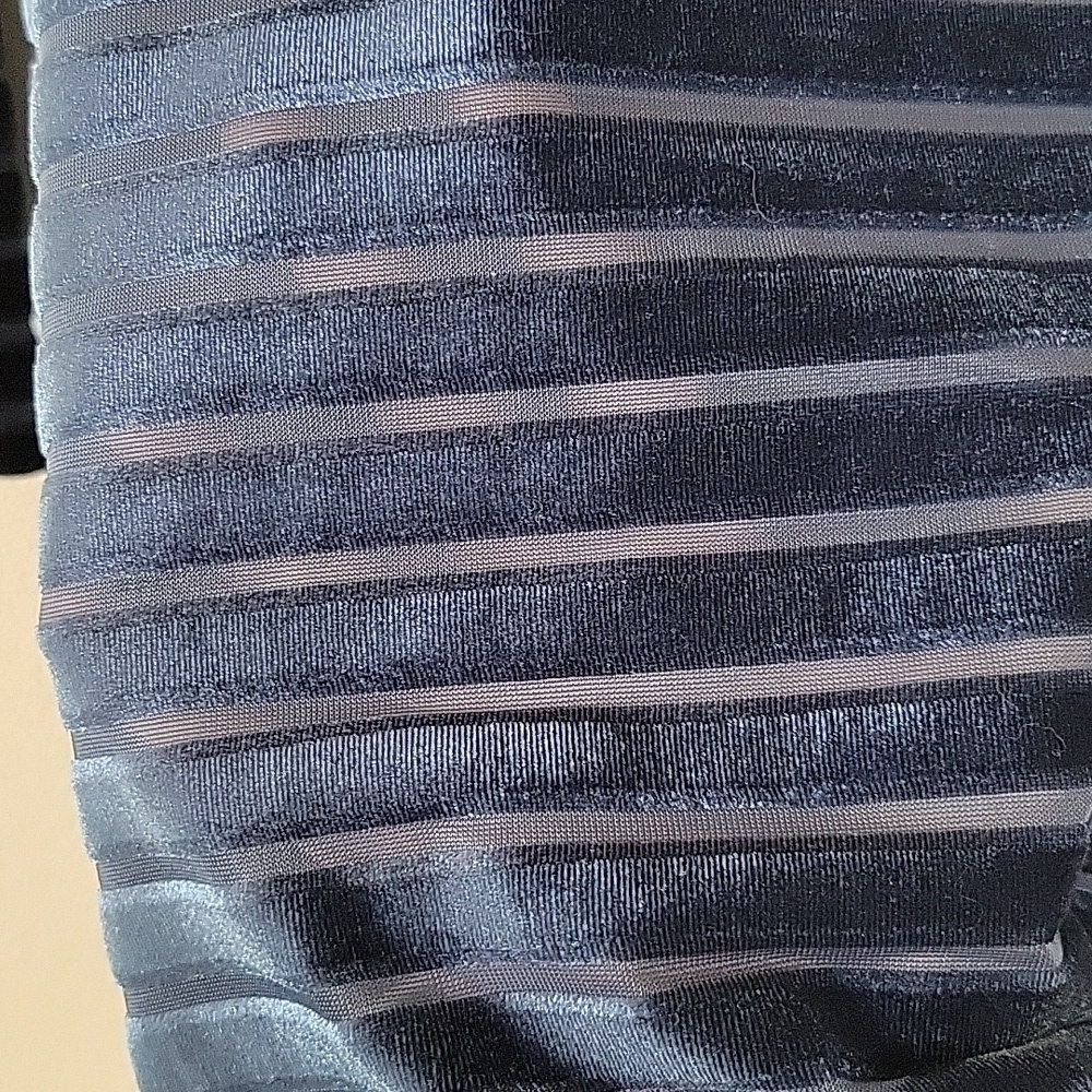 Soft Surroundings Navy Blue Meri Velvet Striped Top Size XS - Picture 4 of 7